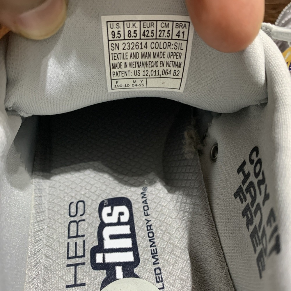 Skechers Hands Free Slip-ins: Contour Foam - Cozy Fit sneakers Men's Size 9.5 - Picture 8 of 9